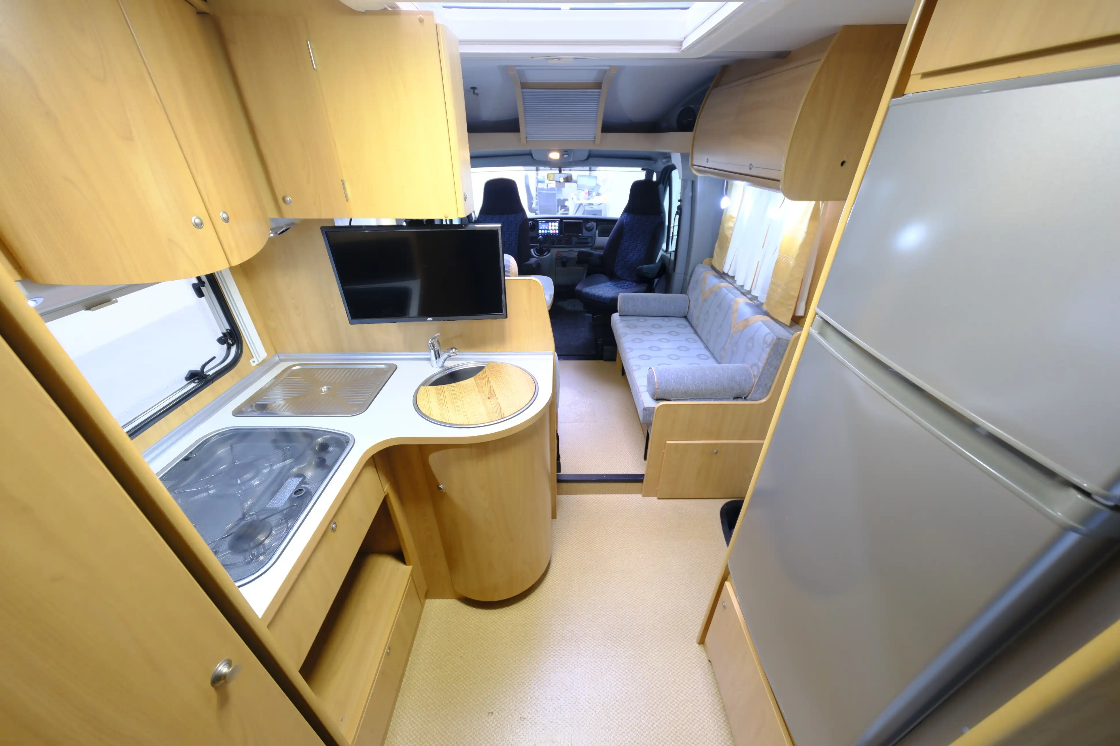 BUERSTNER Delfin T 680  - Ansicht 8